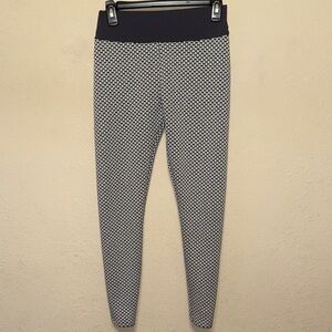 grey & White Patterned Leggings - Women's Activewear